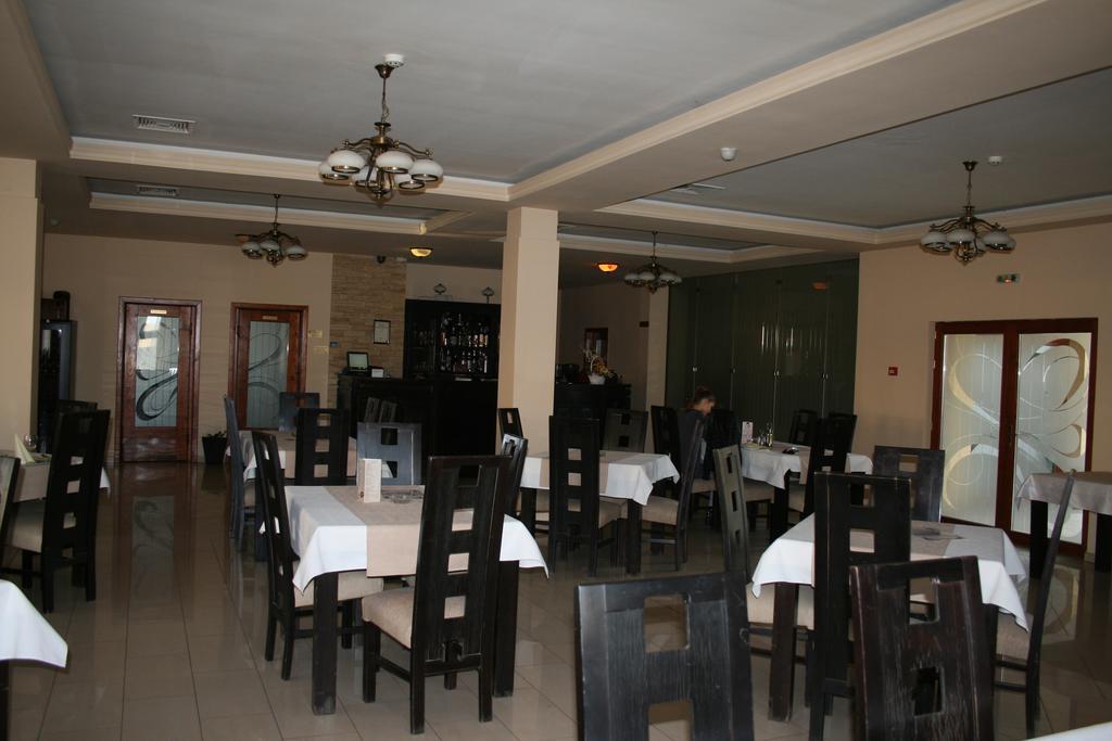 Motel Select Satu Mare Exterior foto