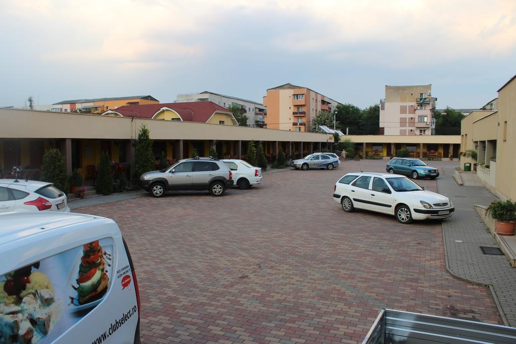 Motel Select Satu Mare Exterior foto